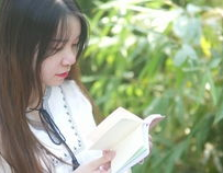 华为漂亮小姐姐励志语录,勇攀高峰，绽放青春光彩